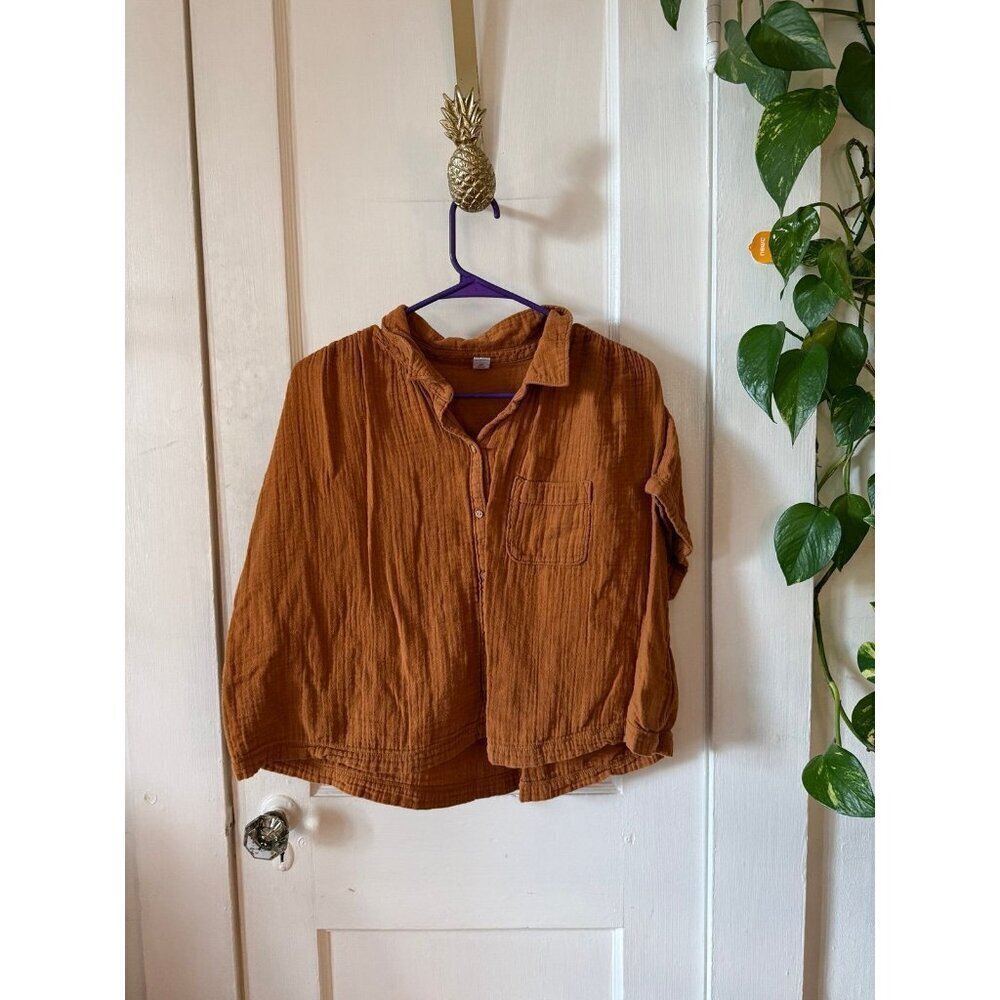 Old Navy women’s size large mustard blouse